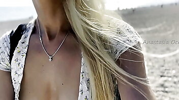 Beautiful girls on the beach, downblouse in public, beach beautifull movie, downblouse flashing, public place pussy