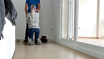 Wife fucking surprise, flash and cum on unknown, surprise buttplug, worked by strangers, flash jean porn