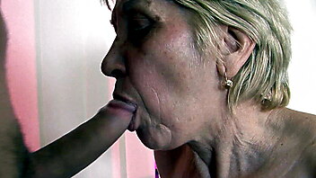 Granny big pussy lips, like the taste of cum, nightclub dick, 80 s cumshots and facials, cum on lips cumshot
